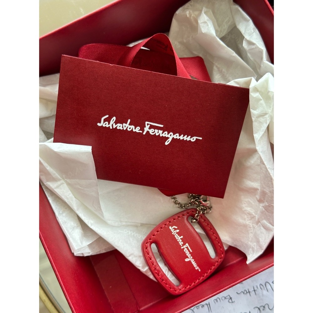 Salvatore Ferragamo Pleated Leopard Jungle Print Silk Scarf - Picture 5 of 6